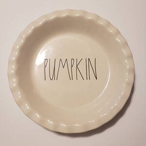 Rae Dunn Magenta Artisian Collection Pie Plate